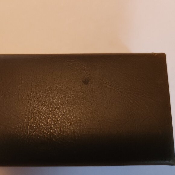 2/$20 SALE! Seraphin glasses case - Picture 12 of 12